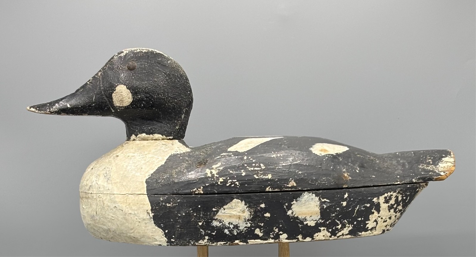 1ST OR 2ND QUARTER 20TH CENTURY WORKING GOLDENEYE DRAKE ***GREAT LAKES AREA***