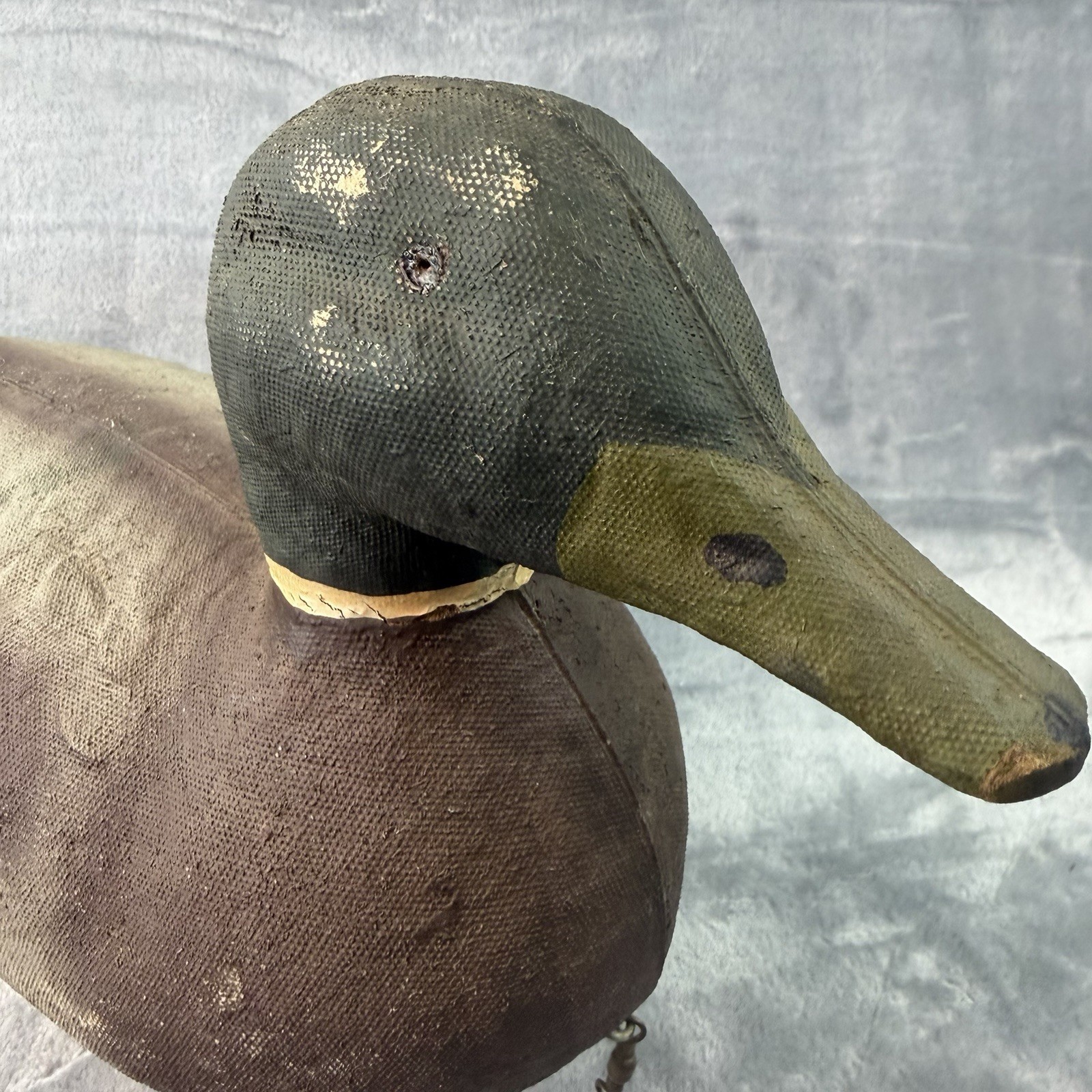 Vtg Victor Veri-Lite Mallard Drake Duck Decoy Animal Trap Co Paper Label B227
