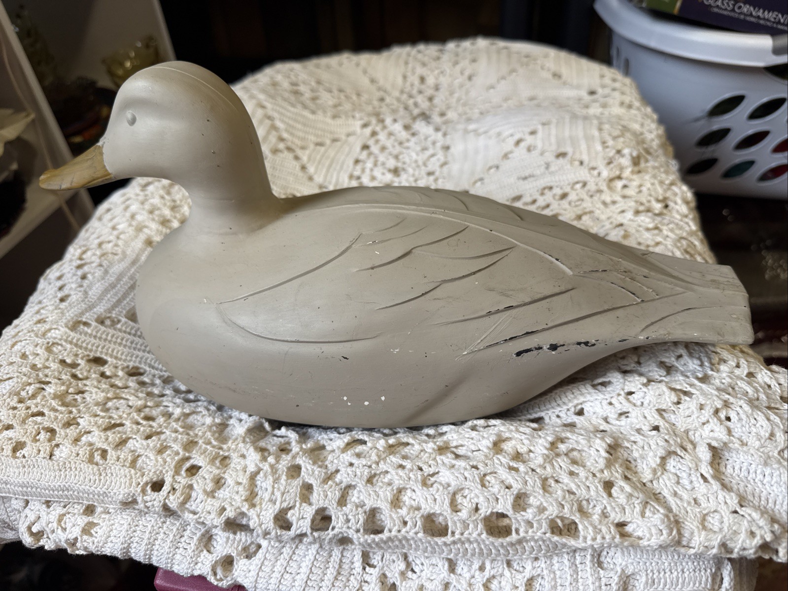 vintage unpainted 1967 Victor D-9-R plastic duck decoy