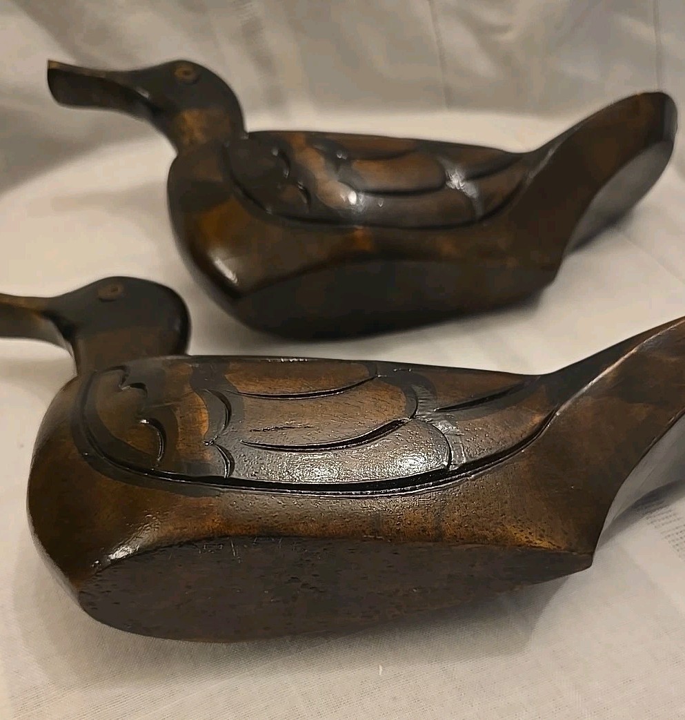 Vintage MCM Wooden Duck Pair Hand Carved Solid Wood Brown 10.5″ Estate Excelent