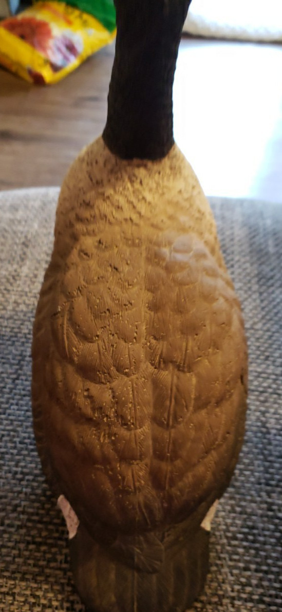Talton 1986 BA-04 Canadian Goose Decoy B Ackiss Wildlife Decor