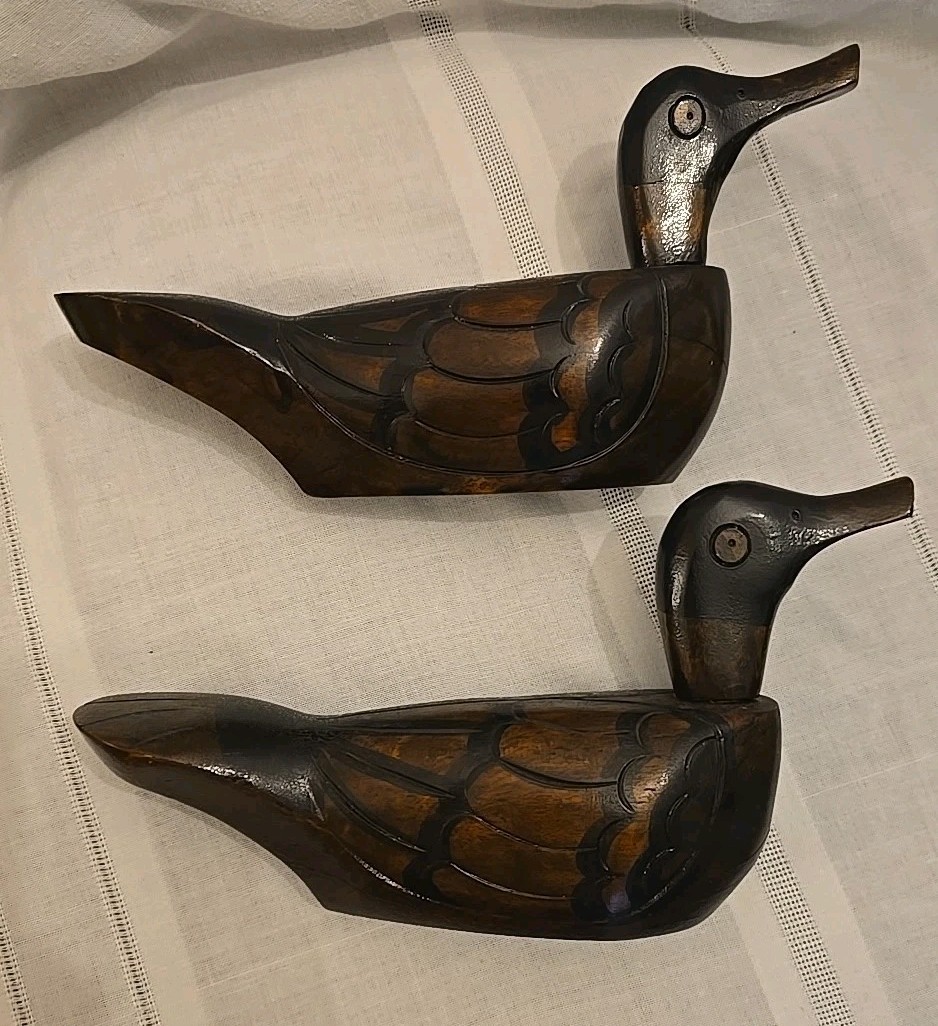 Vintage MCM Wooden Duck Pair Hand Carved Solid Wood Brown 10.5″ Estate Excelent