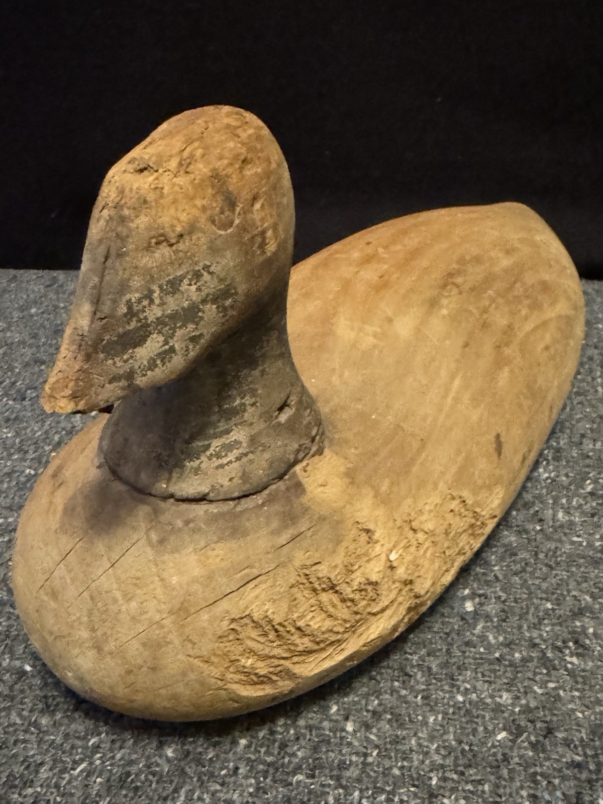 Vintage Hand-carved Wooden Duck Decoy Solid Body Flat Bottom Primitive