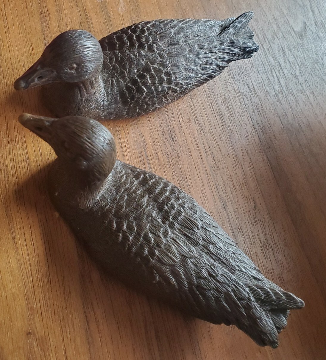 Pair of Vintage Mallard Duck Decoy Type SMall 5 1/2″ Cast Resin Ironwood? Detail