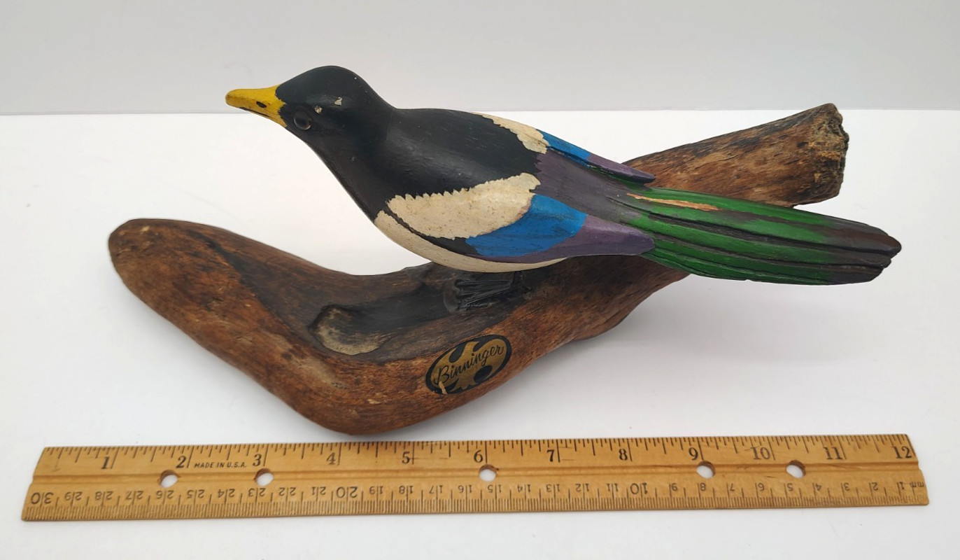 Vintage Hand-Carved Painted Wooden Magpie Bird Decoy Sculpture Binninger 5 x 11″