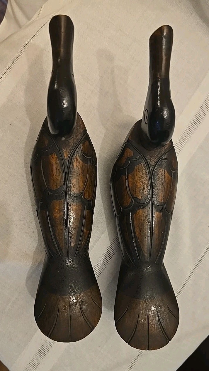 Vintage MCM Wooden Duck Pair Hand Carved Solid Wood Brown 10.5″ Estate Excelent