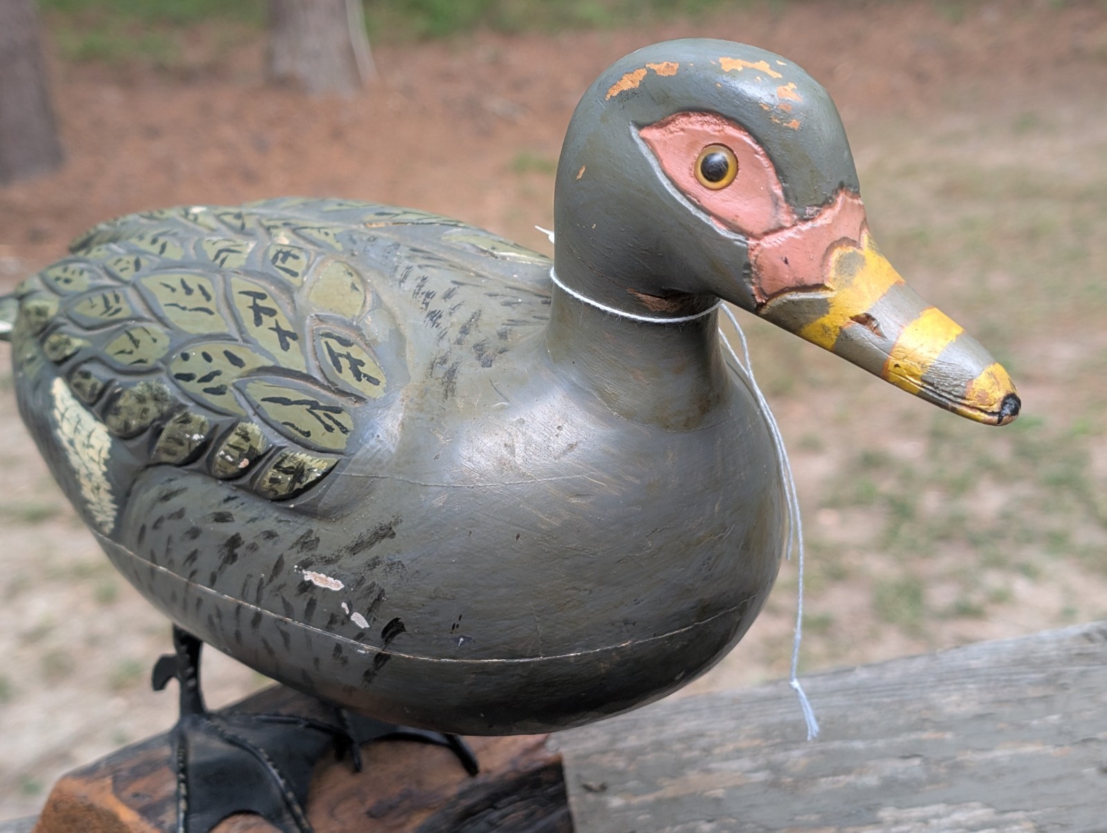 VINTAGE CARVED WOODEN HUNTING DUCK DECOY FOR SALE #143 BLACK DUCK NEEDS REPAIR!!