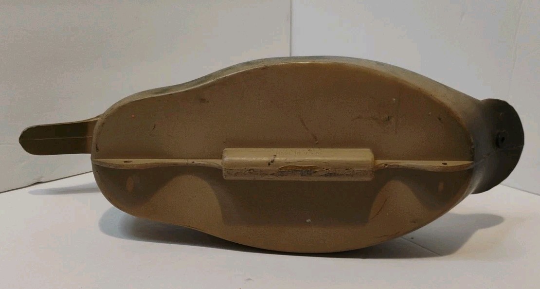 Vintage Duck Decoy Victor D-9 Animal Trap Company Hard Plastic Mallard Hunting
