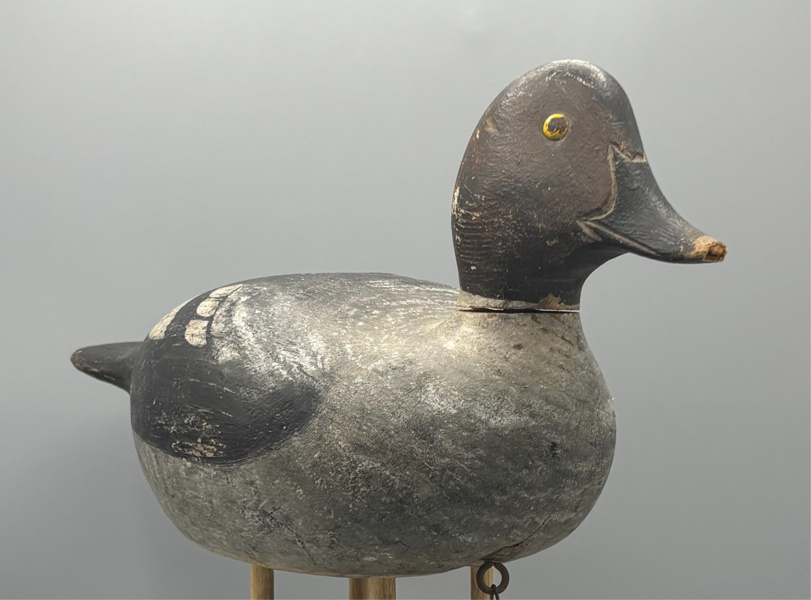 JULIUS MITTLESTEADT (1888-1957),BUFFALO, NY GOLDENEYE HEN ANTIQUE DECOY *ORG PNT