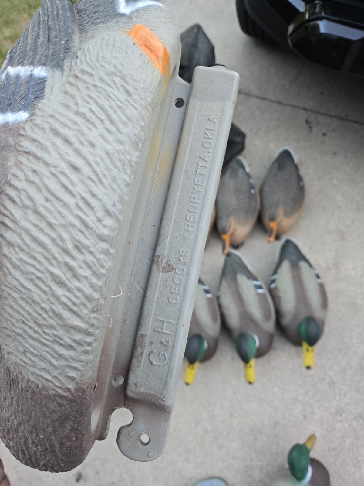 G&H Mallard Duck Decoys Lot of 12 + Flambeau Drake – Rigged w/ Weights Hunting