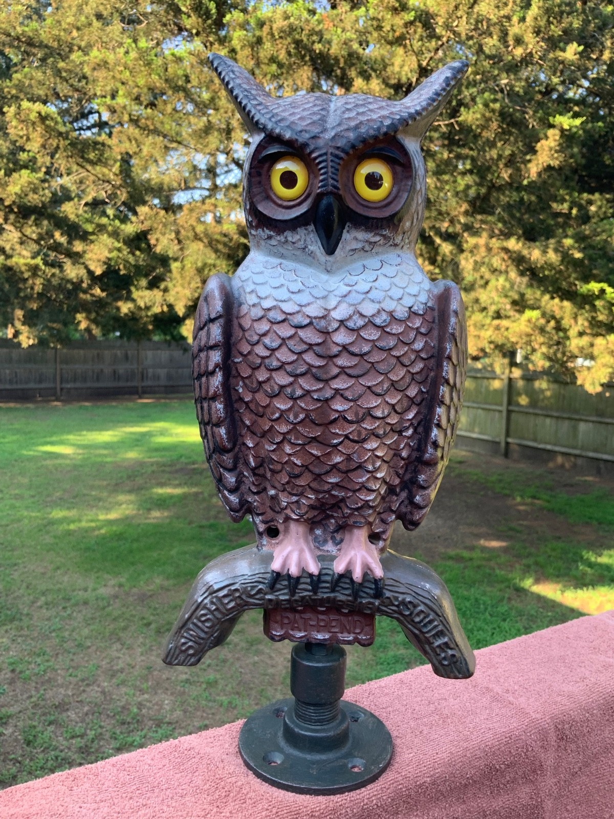 Vintage/Antique- SWISHER & SOULES Aluminum Owl Decoy . Crow Hunting, Owl Decoy .