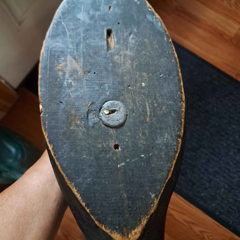 Antique Primitive Hand-Carved Black Duck Decoy (Circa 1920s-1940s) – Working Rig