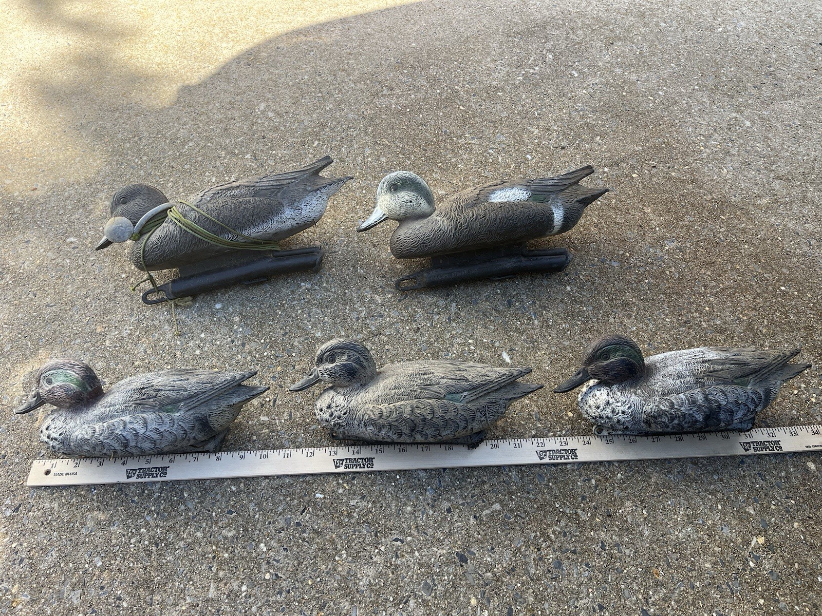 Lot Of 6 Vintage Plastic Hunting Duck Decoys Used Made In Italy & USA Carry Lite