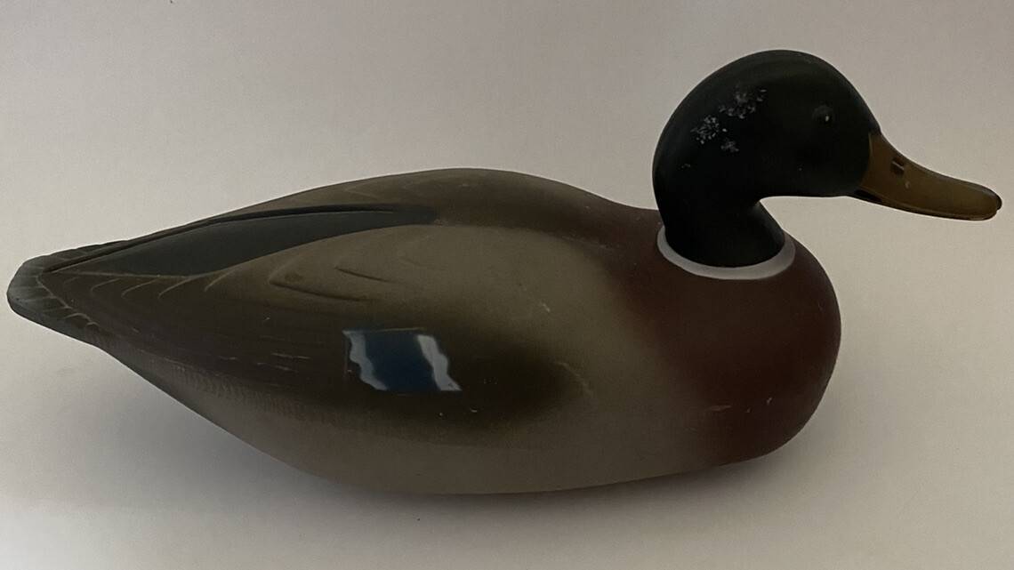 Vintage VICTOR MAJESTIC DECOYS D-10 Plastic Duck Decoy Made In USA Animal Trap