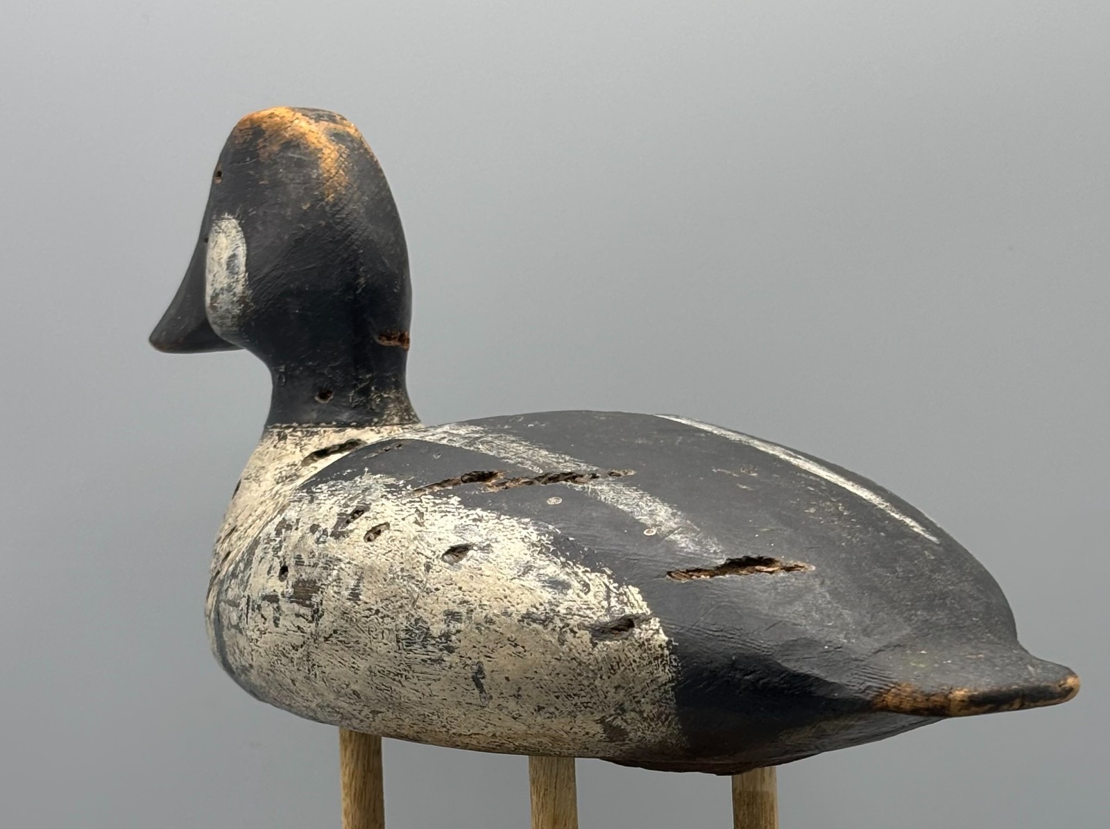 **EARLY** GOLDENEYE DRAKE ANTIQUE WOODEN DUCK DECOY W/SERIFIED “E” & ERLY PNT