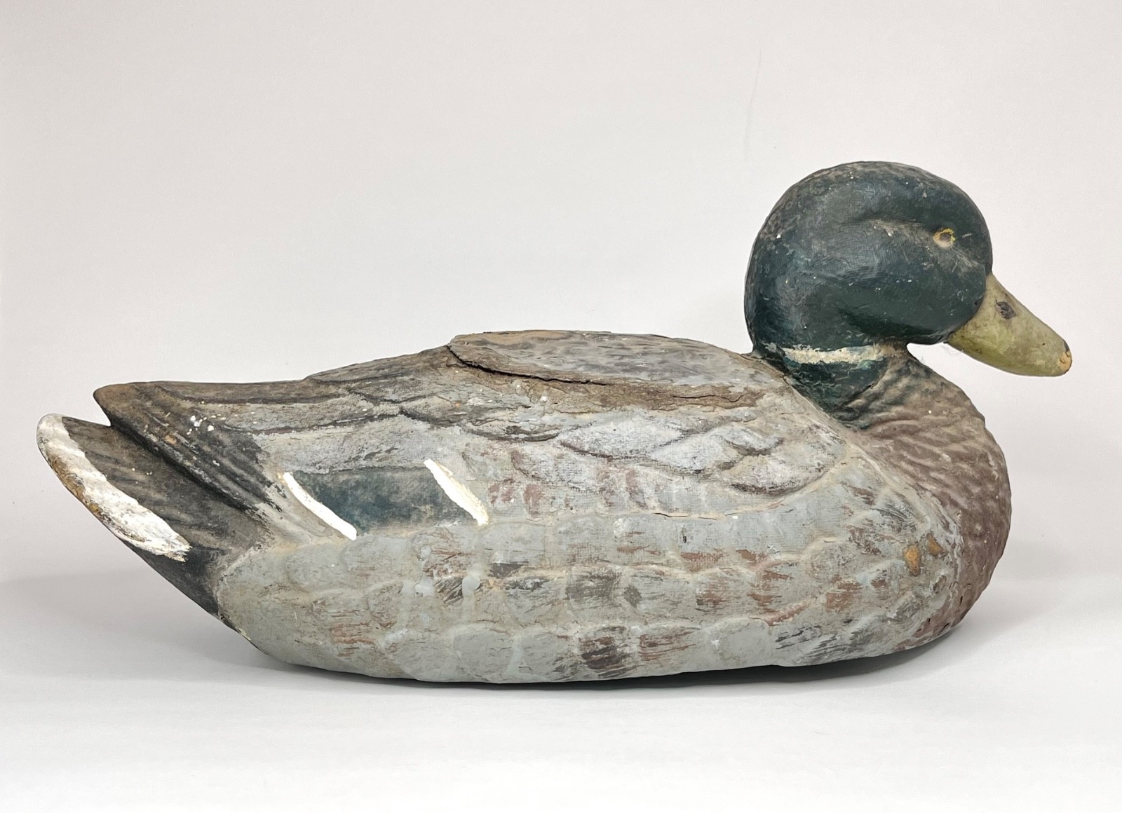 Antique Duck Decoy. 1940’s Americana. Papier-mâché. vintage hunting gear.