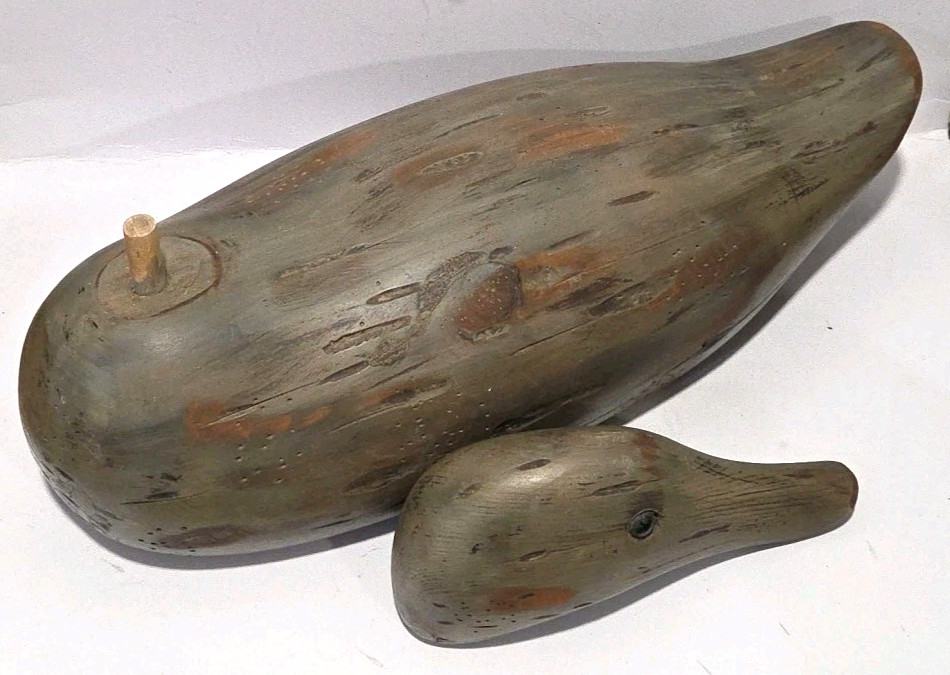 Vintage 1987 Hand Carved Wood Duck DECOY Primitive Signed LEE JARVIS