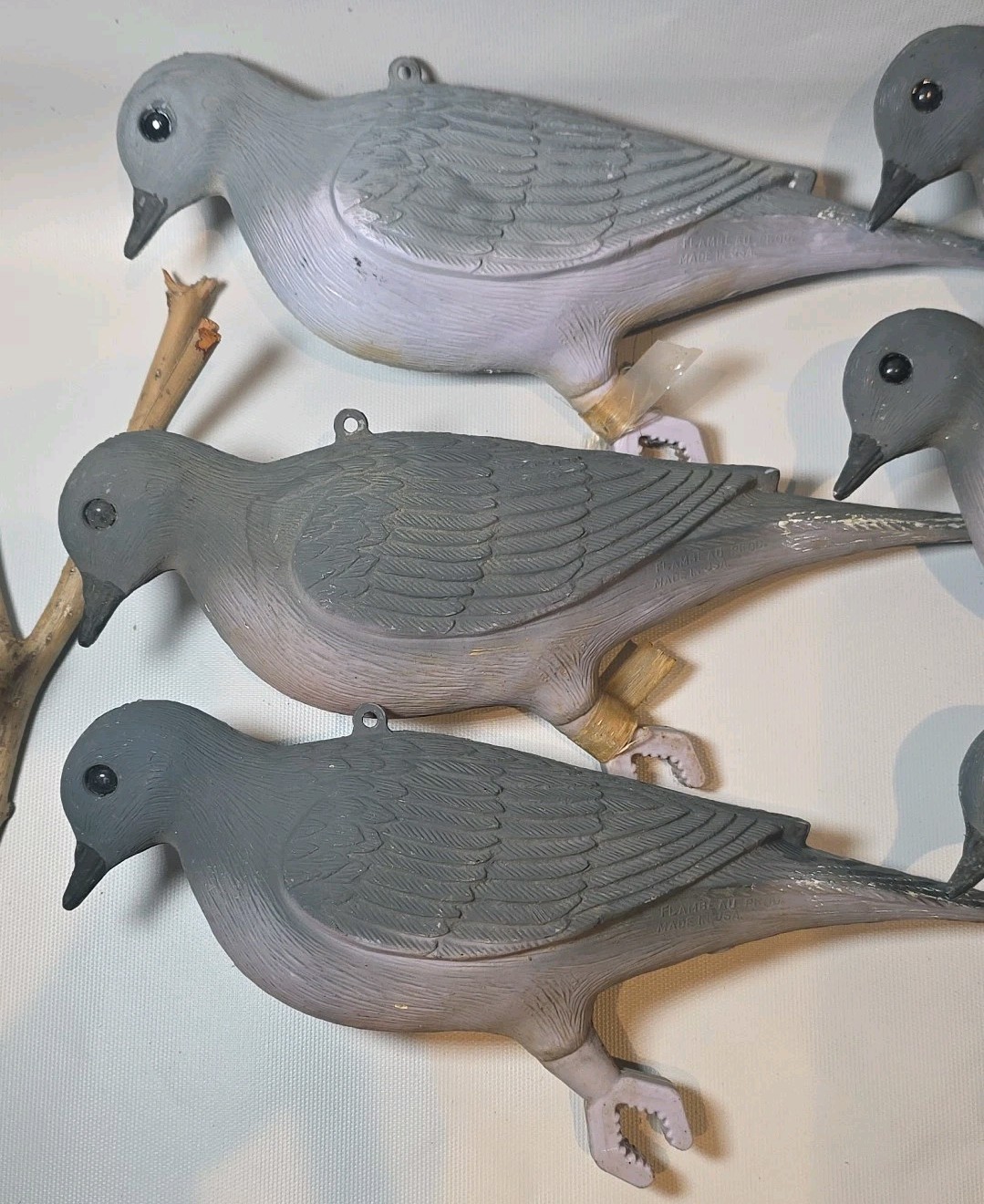 QTY 6 Vintage Plastic Hunting Pigeon Bird Decoy Clip-On Flambeau Made USA LOT