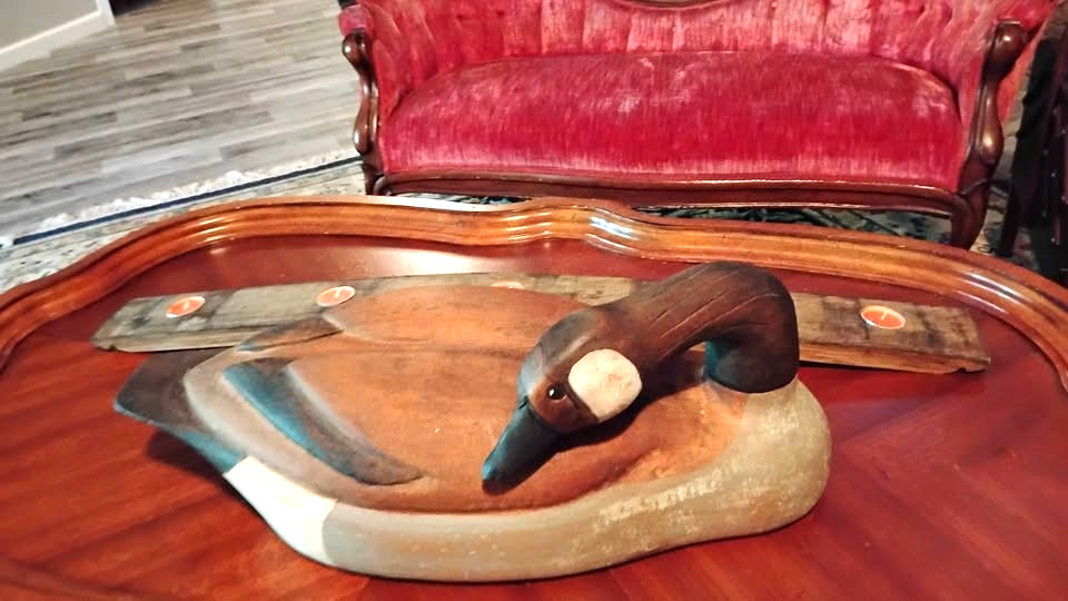 Vintage handcrafted goose, creations by Cranford 28″ ant.canadian goose w/sv.hd,