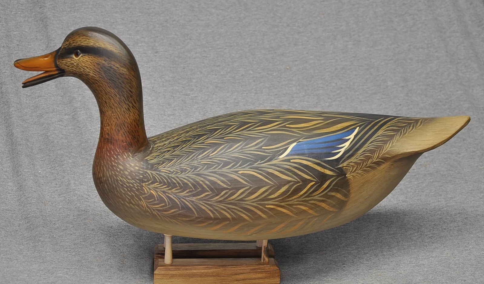 AWESOME SEAN SUTTON calling MALLARD HEN DUCK DECOY ORIGINAL PAINT EXC. CONDITION