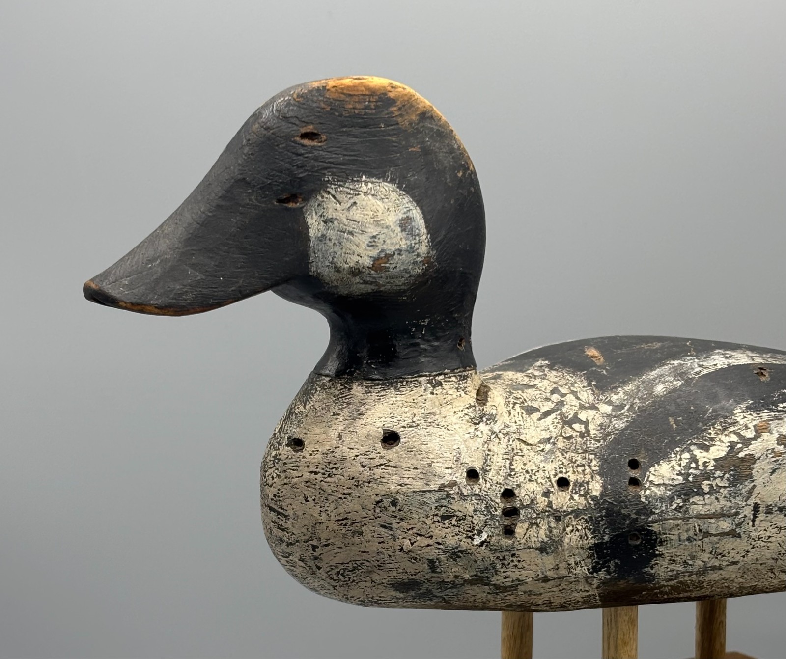 **EARLY** GOLDENEYE DRAKE ANTIQUE WOODEN DUCK DECOY W/SERIFIED “E” & ERLY PNT