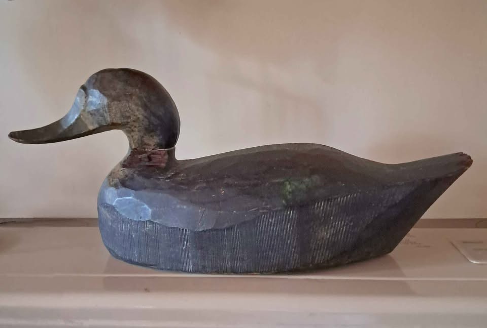 Antique Primitive Hand-Carved Black Duck Decoy (Circa 1920s-1940s) – Working Rig