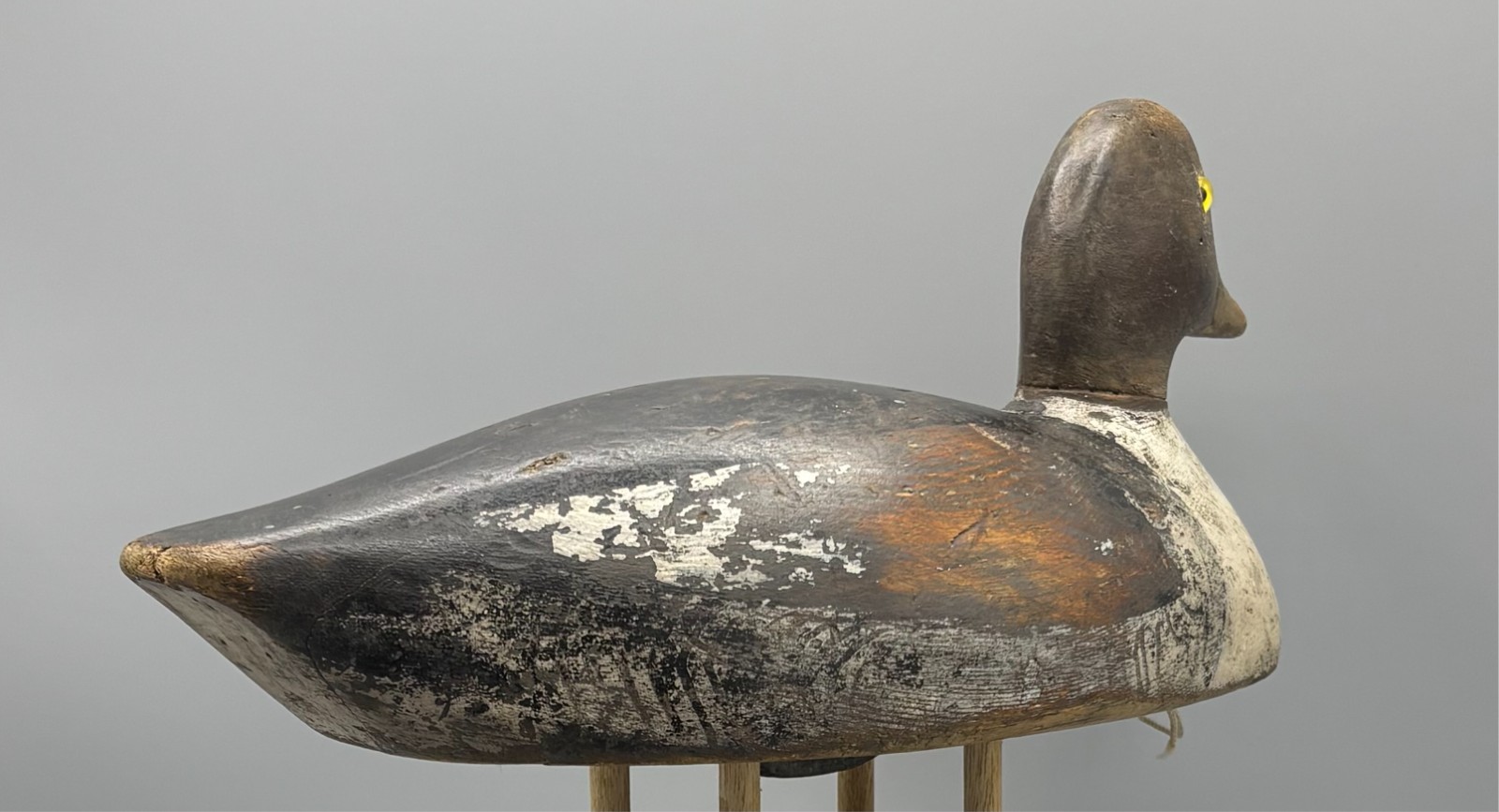 PRINCE EDWARD COUNTY(?) ANTIQUE DUCK DECOY GOLDENEYE HEN W/”W” CARVED IN BOTTOM