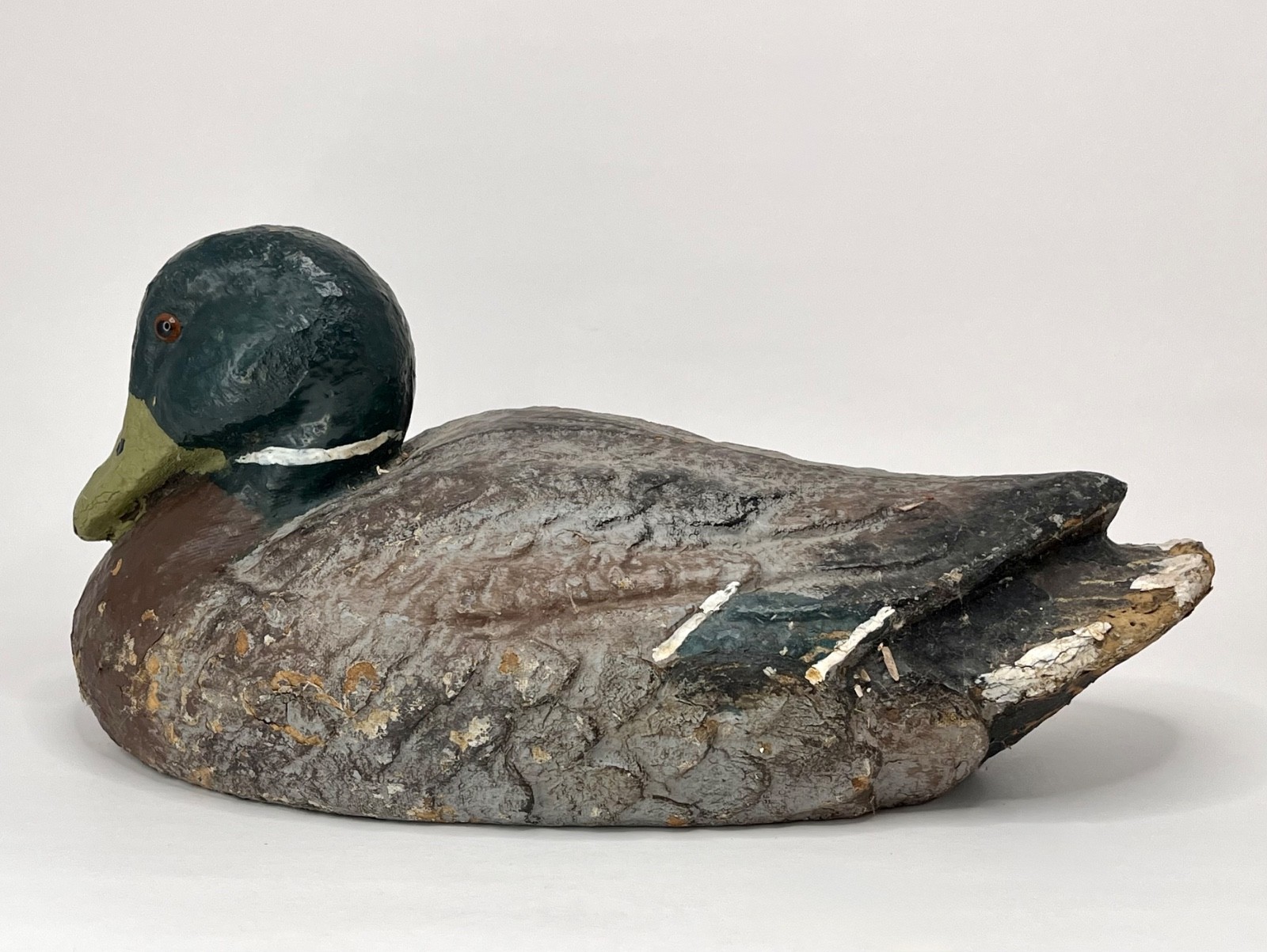 Antique Duck Decoy. 1940’s Americana. Papier-mâché. vintage hunting gear.