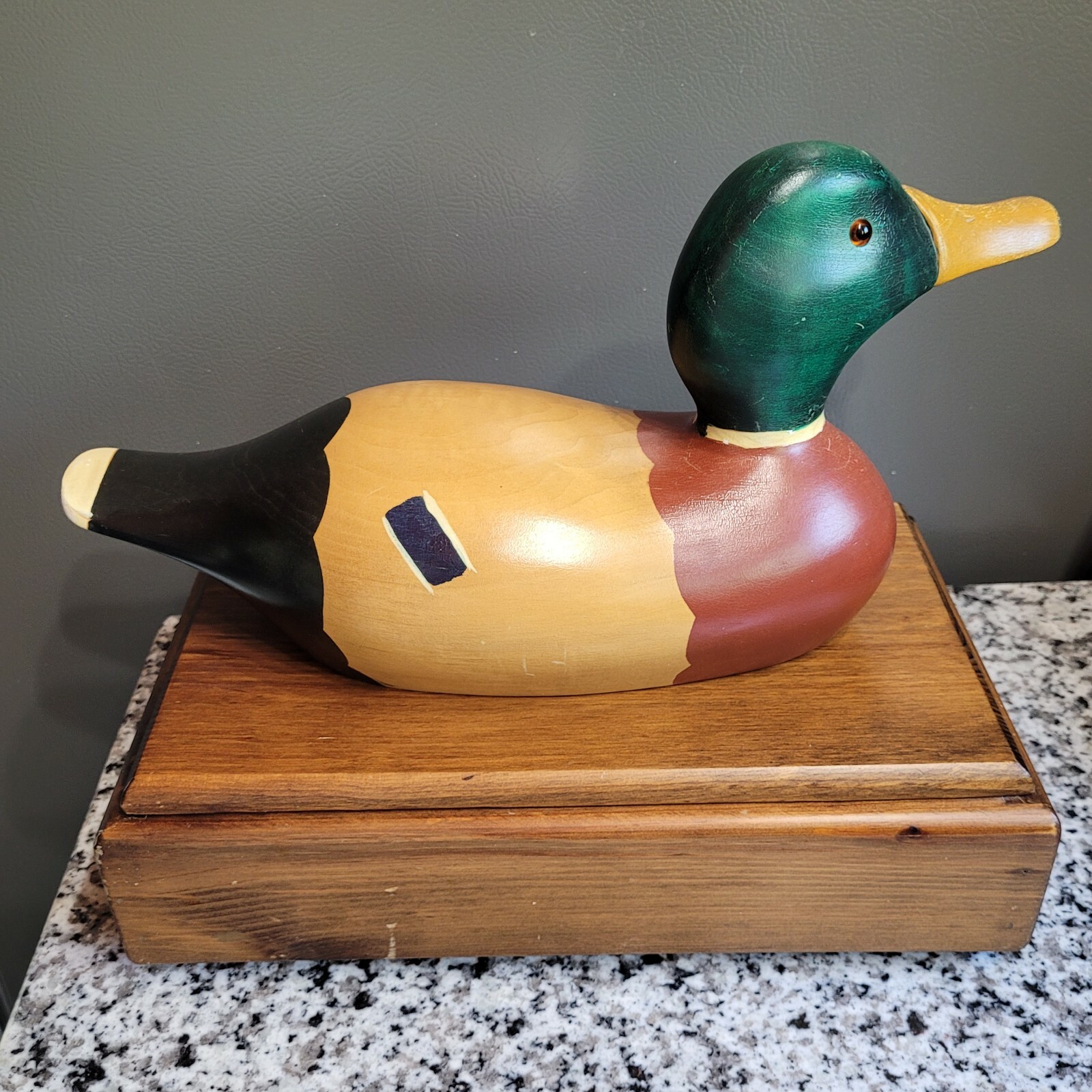 VINTAGE 1981 12x8x11 RON FISHER DUCK DECOY MOUNTED CUSTOM MALLARD WOODEN BOX
