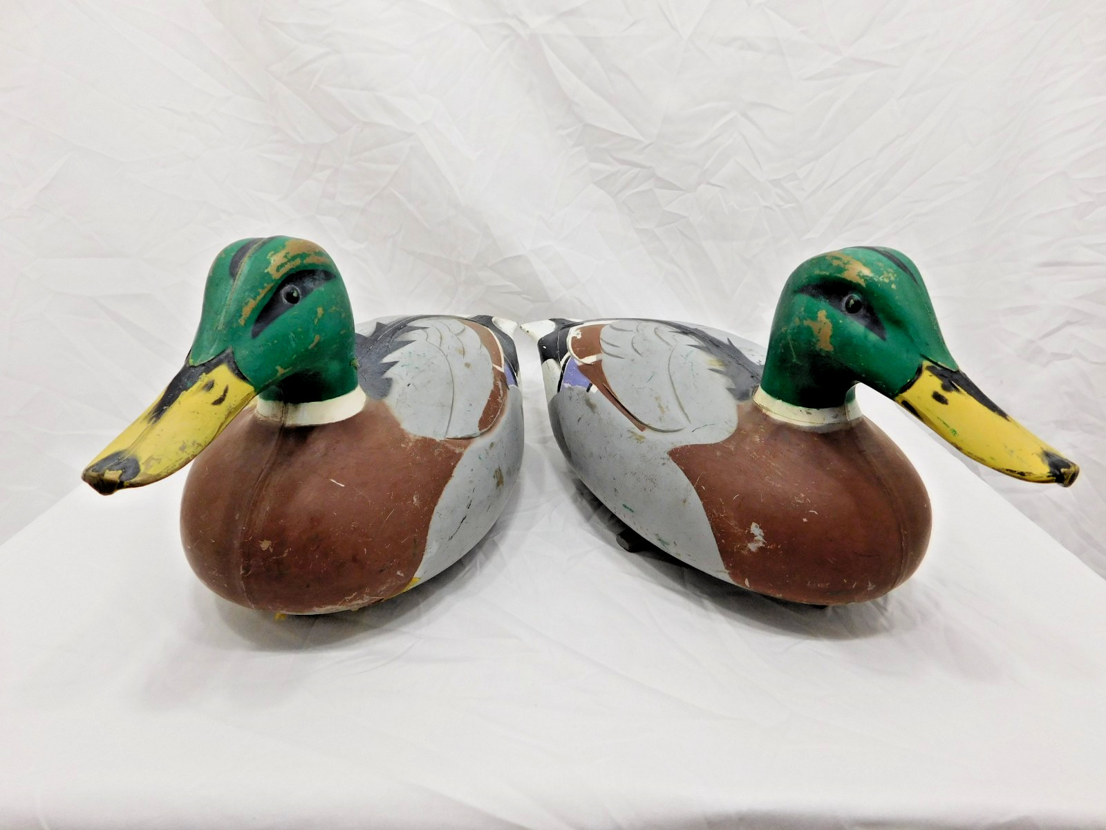 2 Vintage D-9 Victor Duck Decoy MALLARD 1967 MFG Woodstream, PA Made USA 15″