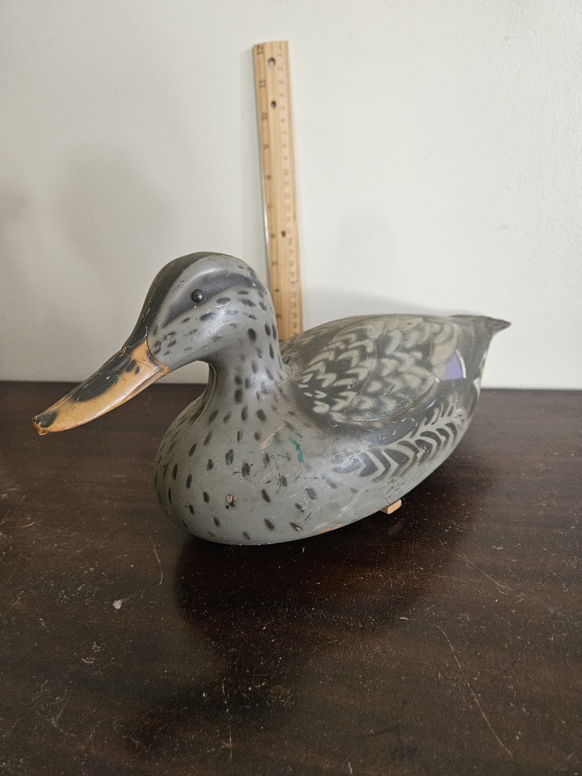 Vintage 1967 Victor D-9 Mallard Hen Duck Decoy Woodstream Corp Lititz PA Decor.