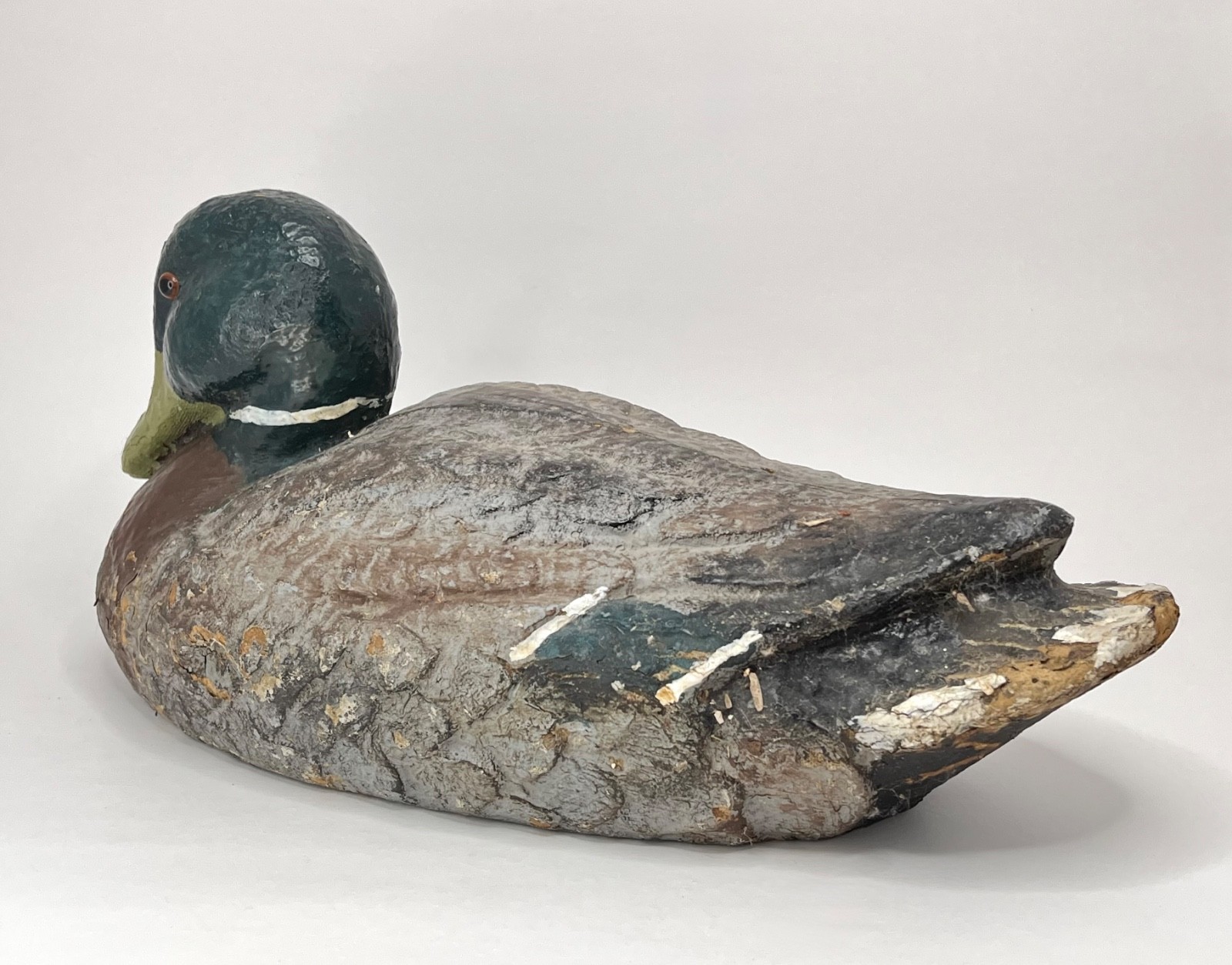 Antique Duck Decoy. 1940’s Americana. Papier-mâché. vintage hunting gear.