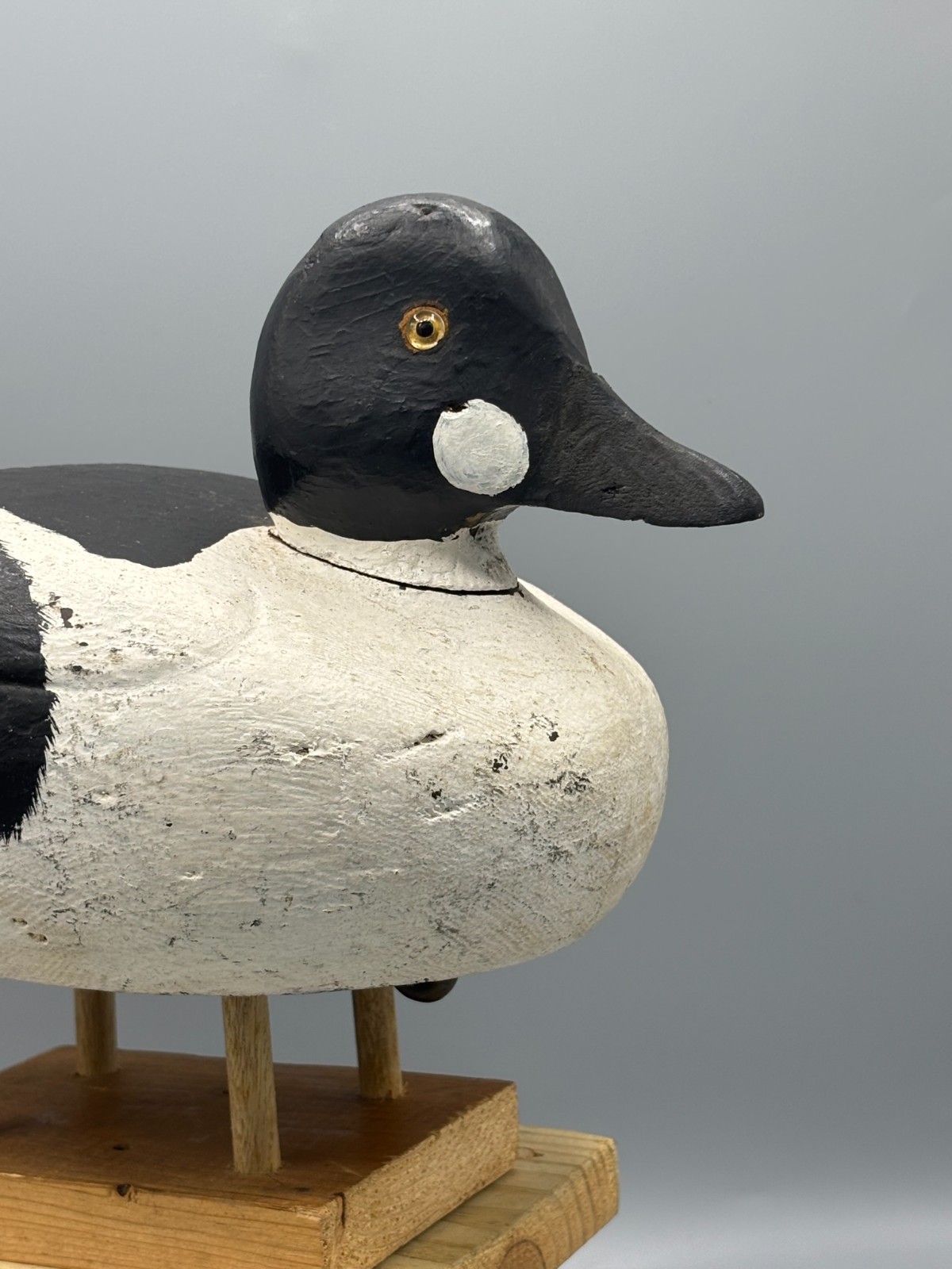 **VERDUN, QUEBEC**GOLDENEYE DRAKE VINTAGE DUCK DECOY *GLASS EYES**RAISED WINGS**