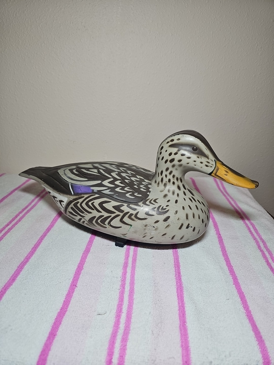 Vintage D-9 Victor Pintail Duck Decoy Hen 1967 By Woodstream USA