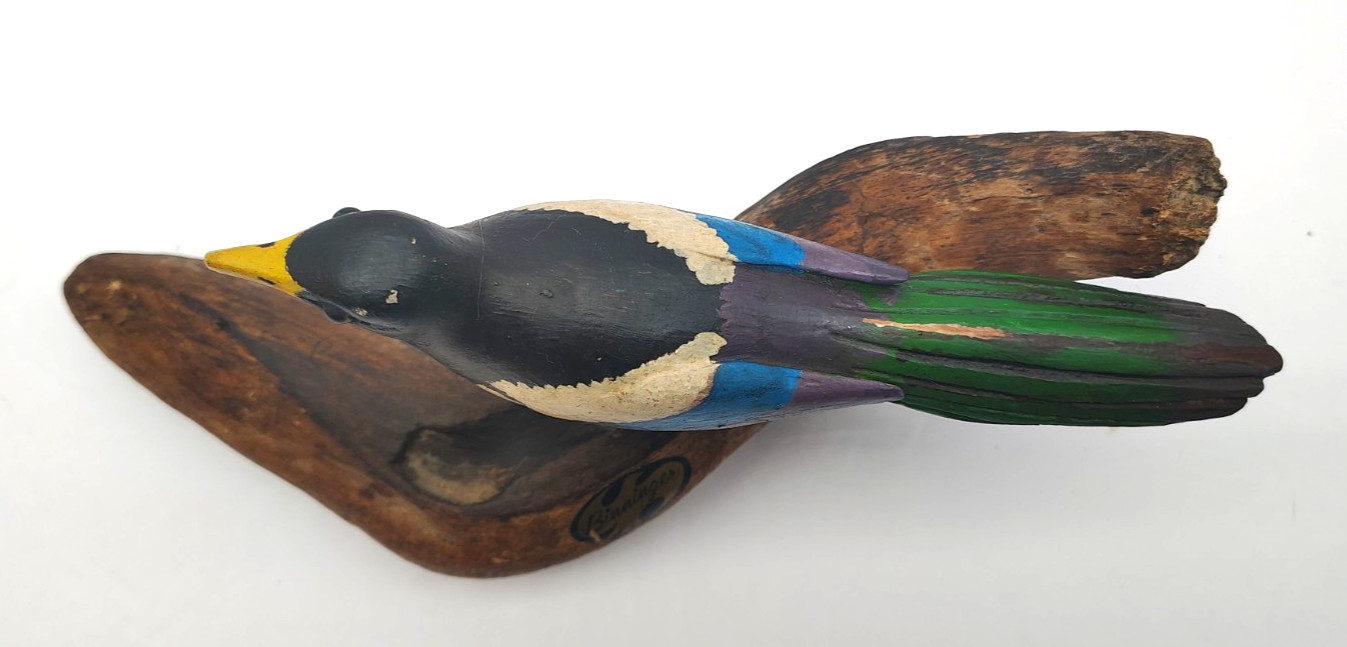 Vintage Hand-Carved Painted Wooden Magpie Bird Decoy Sculpture Binninger 5 x 11″