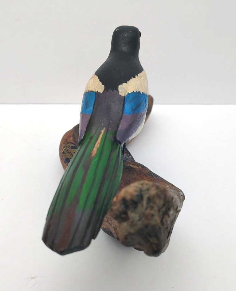 Vintage Hand-Carved Painted Wooden Magpie Bird Decoy Sculpture Binninger 5 x 11″