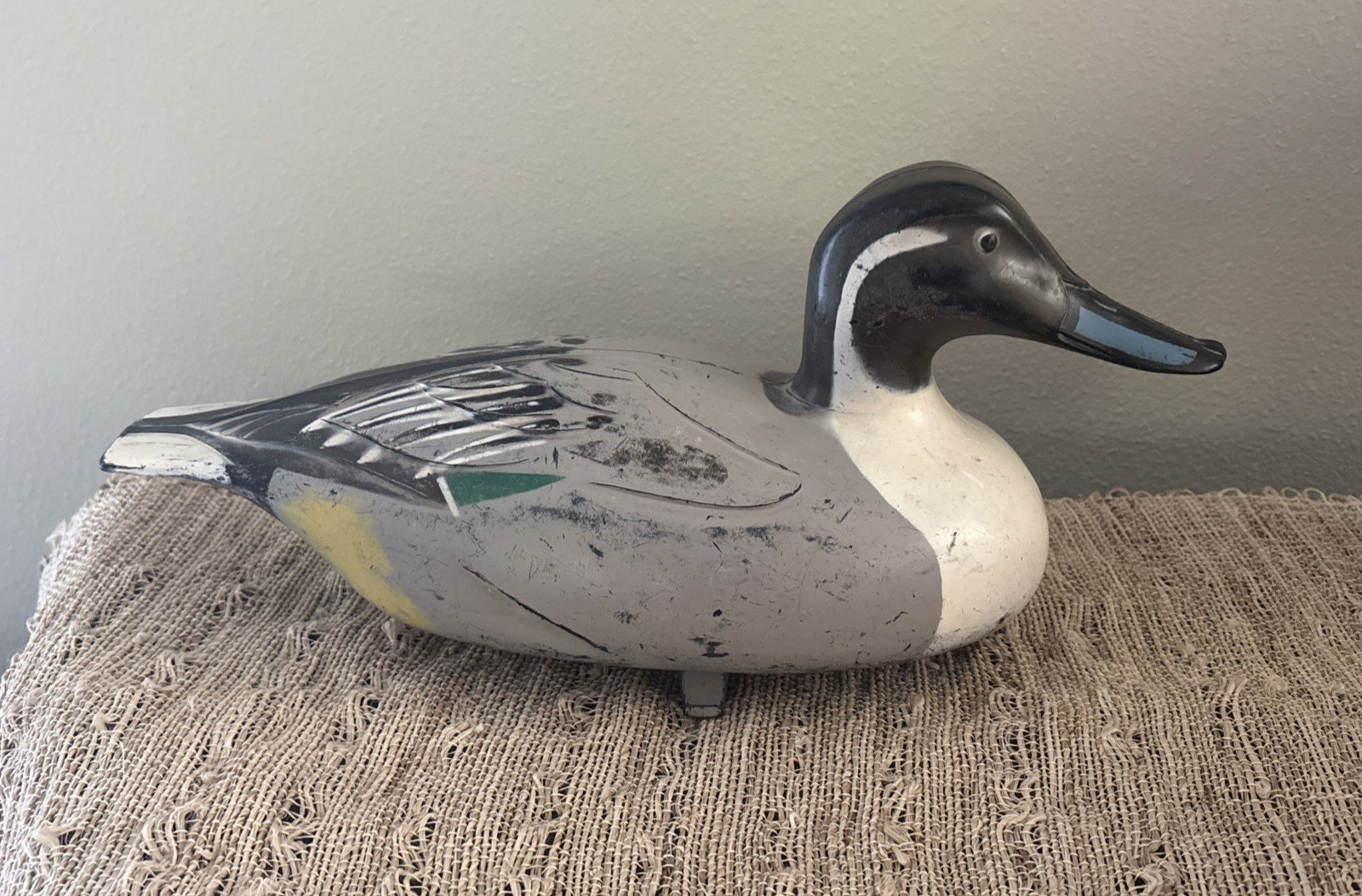 Vintage D-9 Victor Duck Decoy PINTAIL Drake 1967 By Woodstream Lititz, PA USA