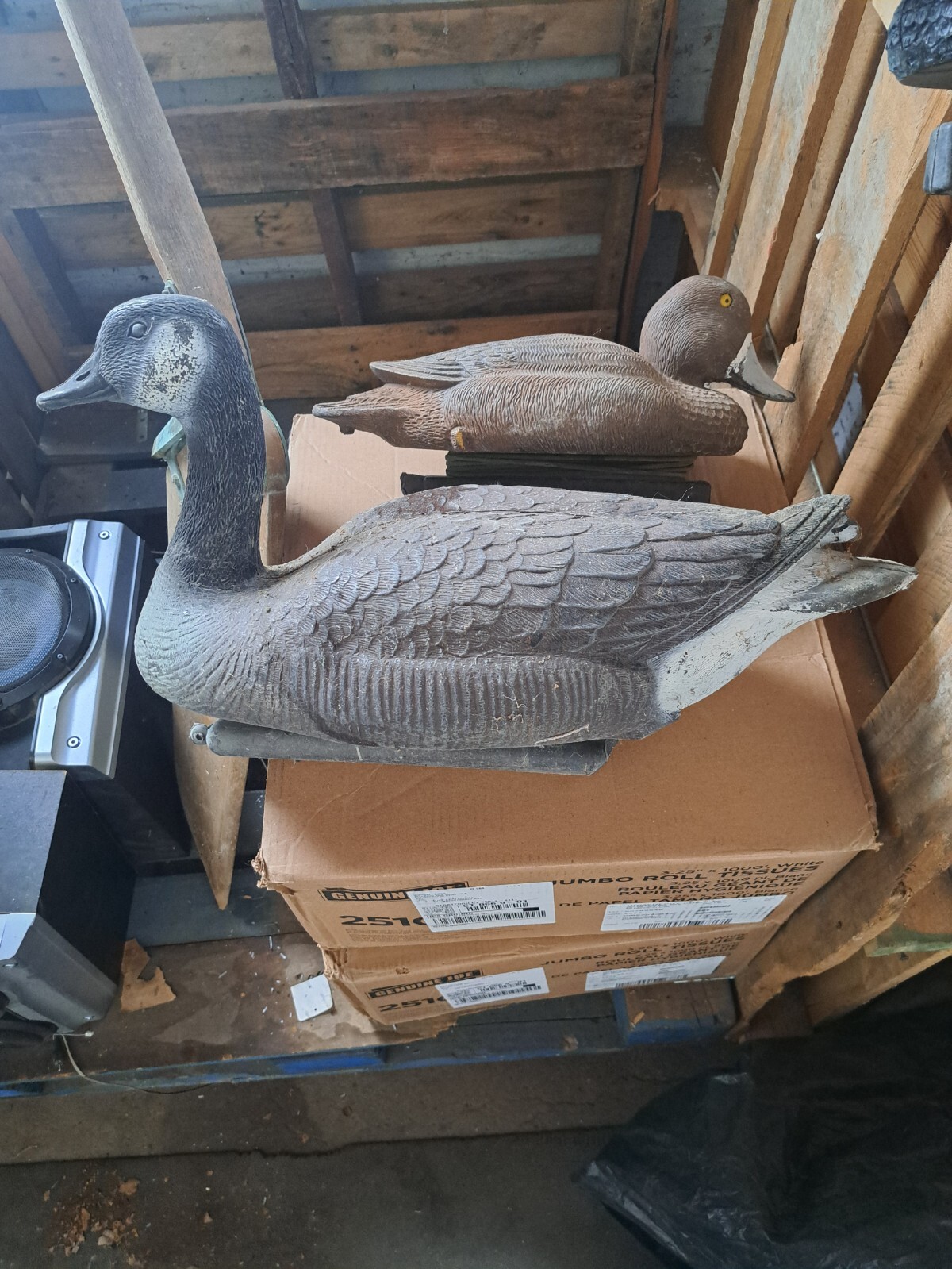 ONE (1) Carry Lite 22″ Goose Decoy Canada Goose Made in Italy Duck