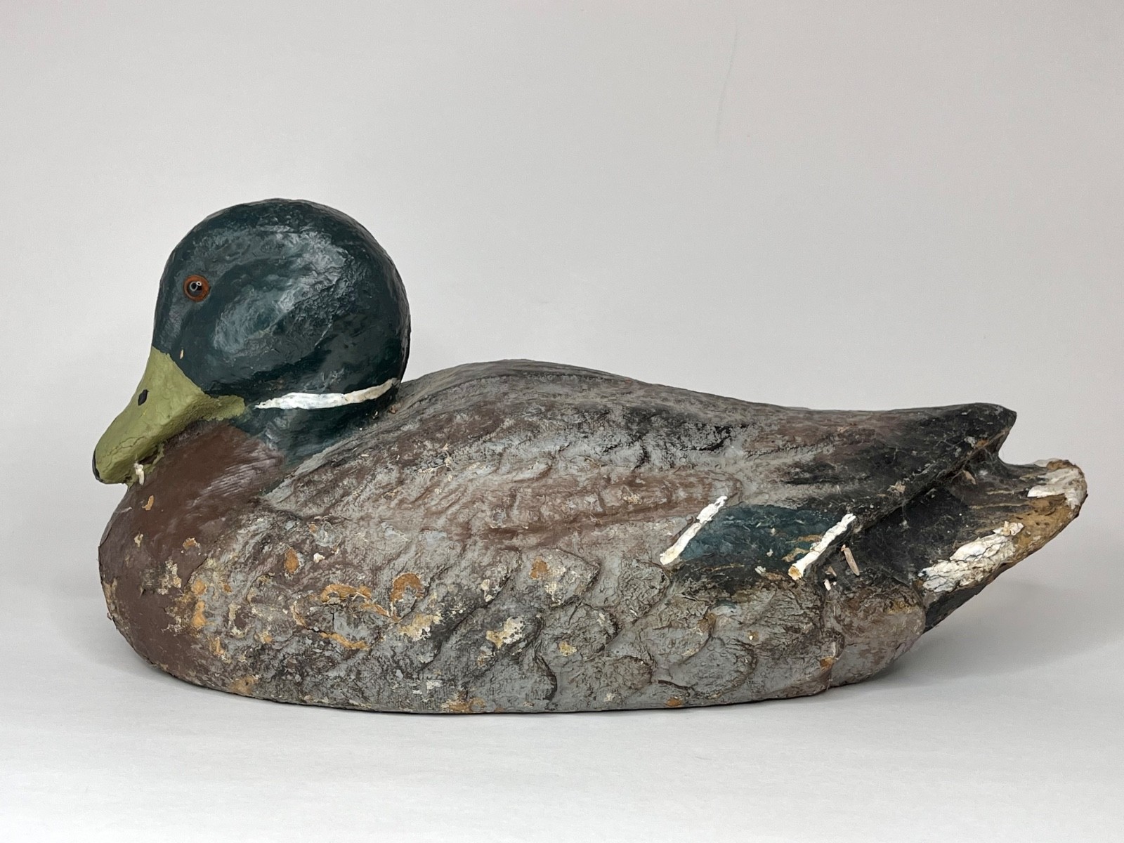 Antique Duck Decoy. 1940’s Americana. Papier-mâché. vintage hunting gear.