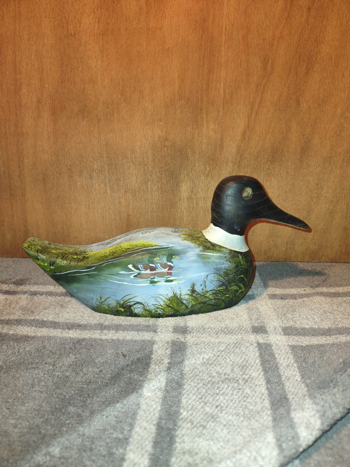 vintage Mallard duck decoy, hand painted duck scene unsigned