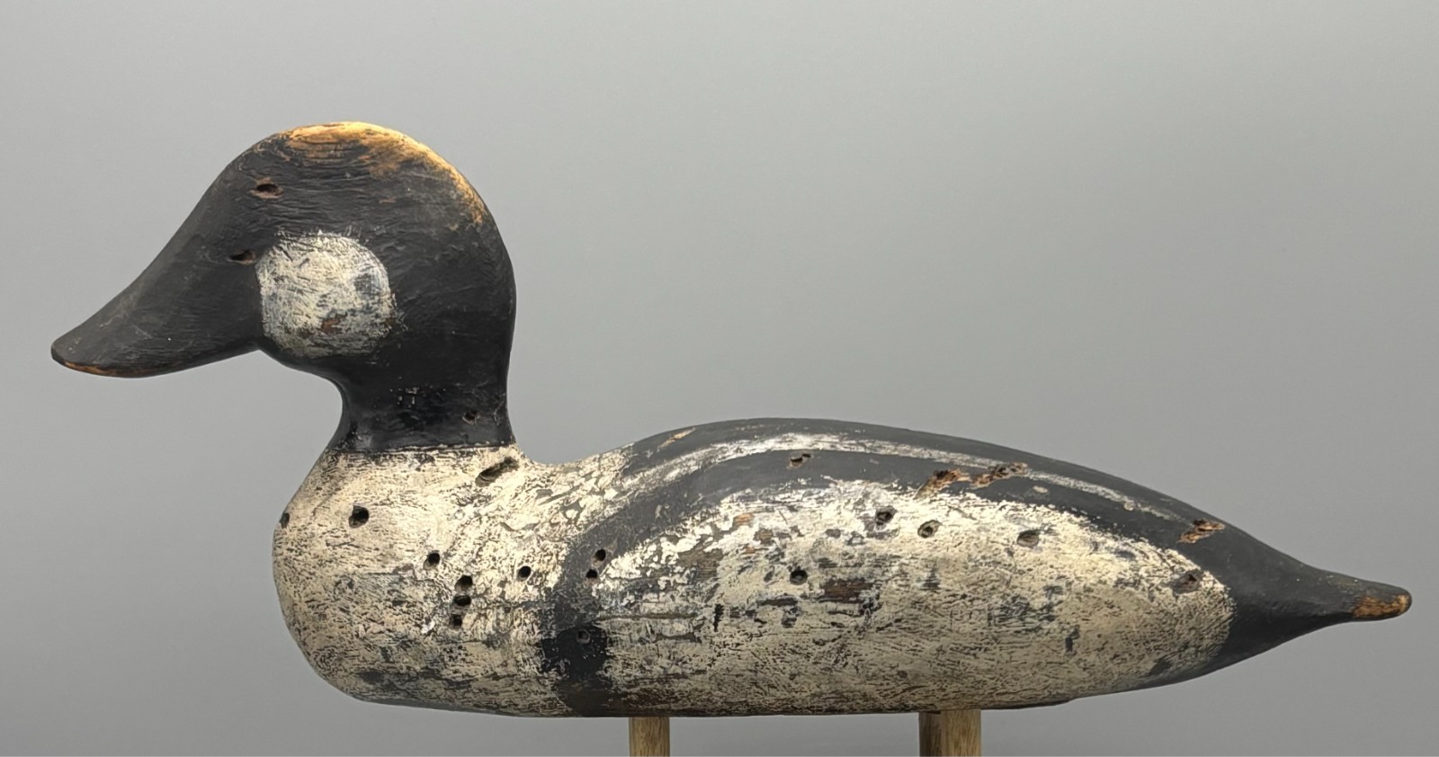 **EARLY** GOLDENEYE DRAKE ANTIQUE WOODEN DUCK DECOY W/SERIFIED “E” & ERLY PNT