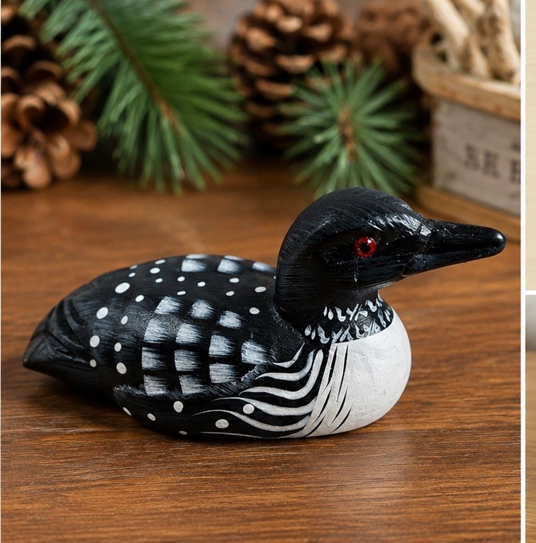 Vintage Hand Carved Common Loon Wooden Bird Decoy Figurine Folk Art 4.5”