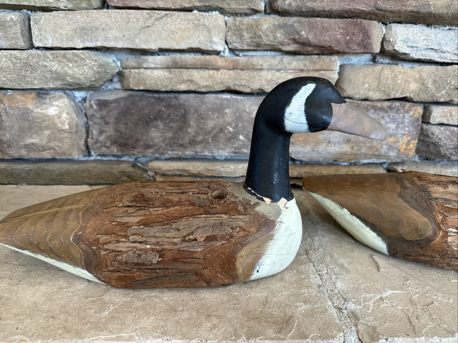 Vtg Pair Hand Carved Wood Canada Goose Bird Decoy Unsigned Hand Painted Geese