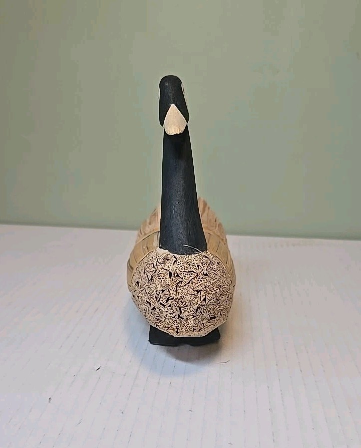 3 Vintage Canadian Geese ~Straw Corn Husk Reed Wood~Folk Art 8″- 23″ Decoys