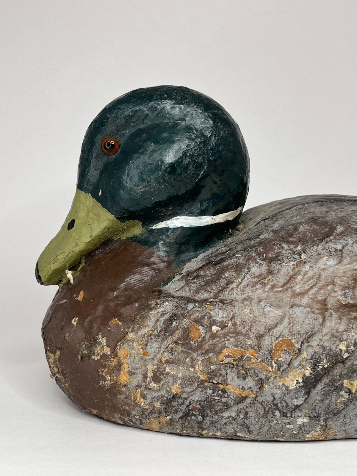 Antique Duck Decoy. 1940’s Americana. Papier-mâché. vintage hunting gear.