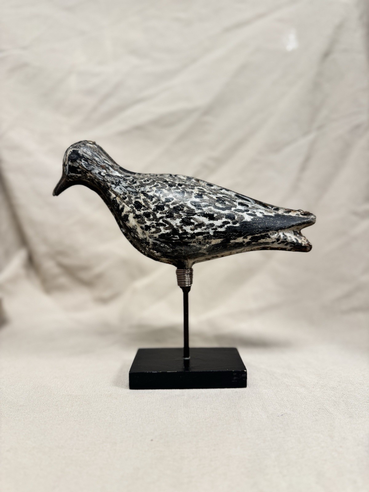ANTIQUE STRATER & SOHIER (ATTRIBUTED) BLACK-BELLIED PLOVER TIN SHOREBIRD DECOY