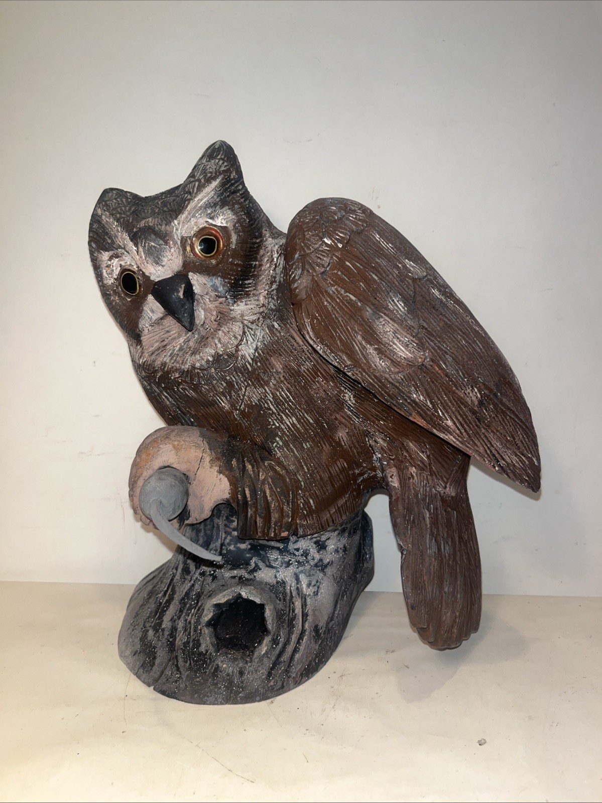 great horned owl decoy glass eye vintage holding mouse
