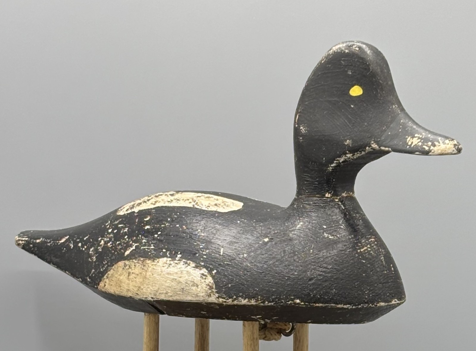 *ORIGINAL PAINT*GANANOQUE, ONT BLUEBILL DRAKE ANTIQUE DUCK DECOY *BILL HUNT (?)*