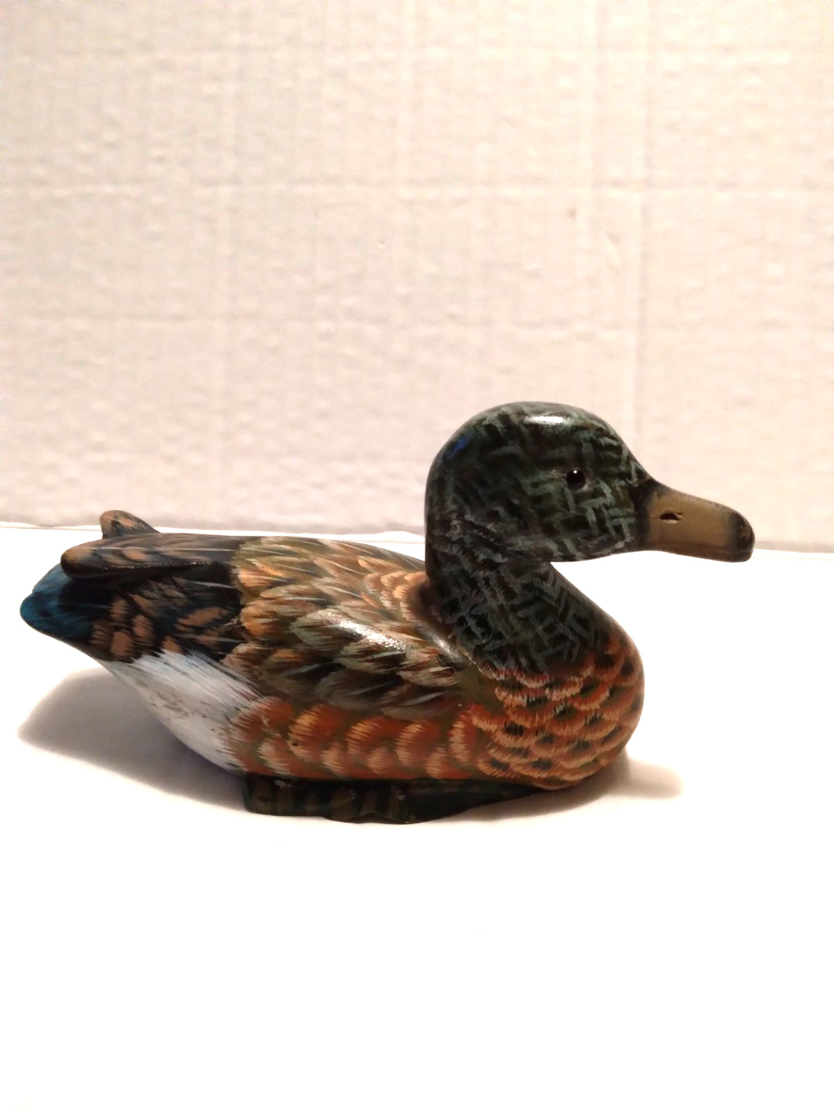 Vintage Small Wood Hand Painted Carved Duck Decoy 5″ Glass Eyes Figure Decor