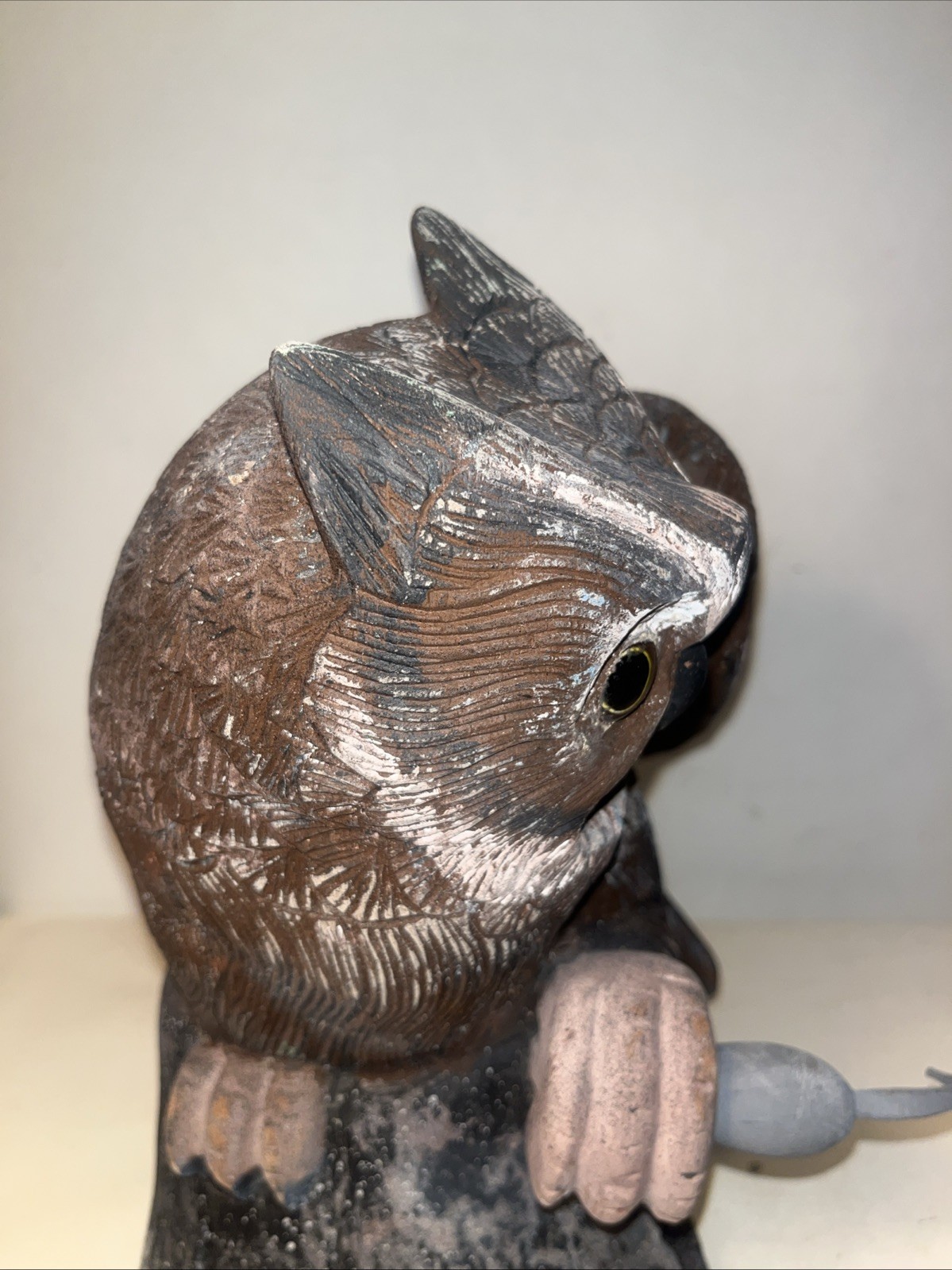 great horned owl decoy glass eye vintage holding mouse